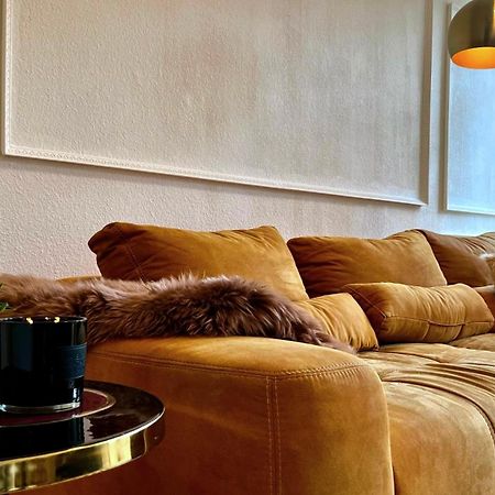 Charmanter Altbau In Schleussig Mit Balkon Lipsia Esterno foto